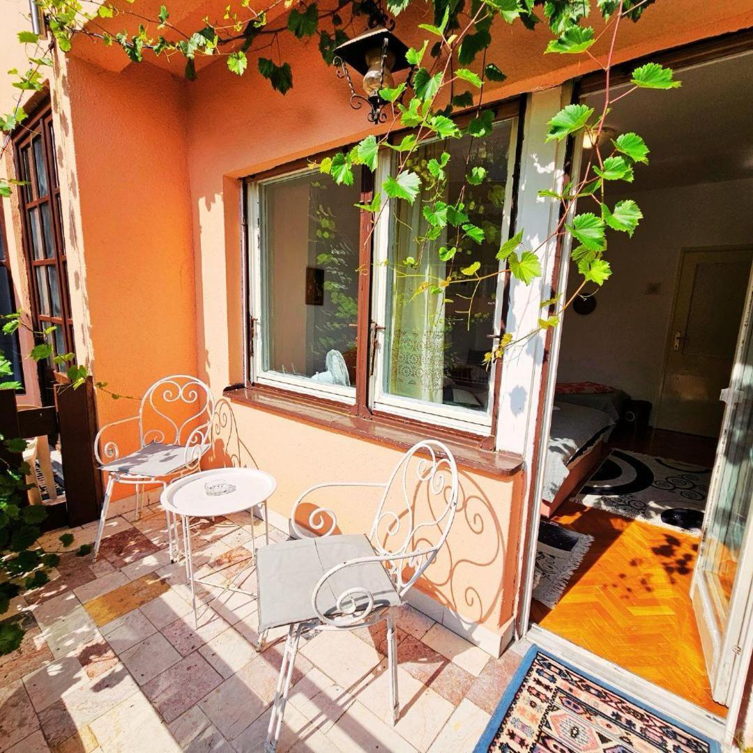 Prenociste Chardak Hotel Tuzla Buitenkant foto