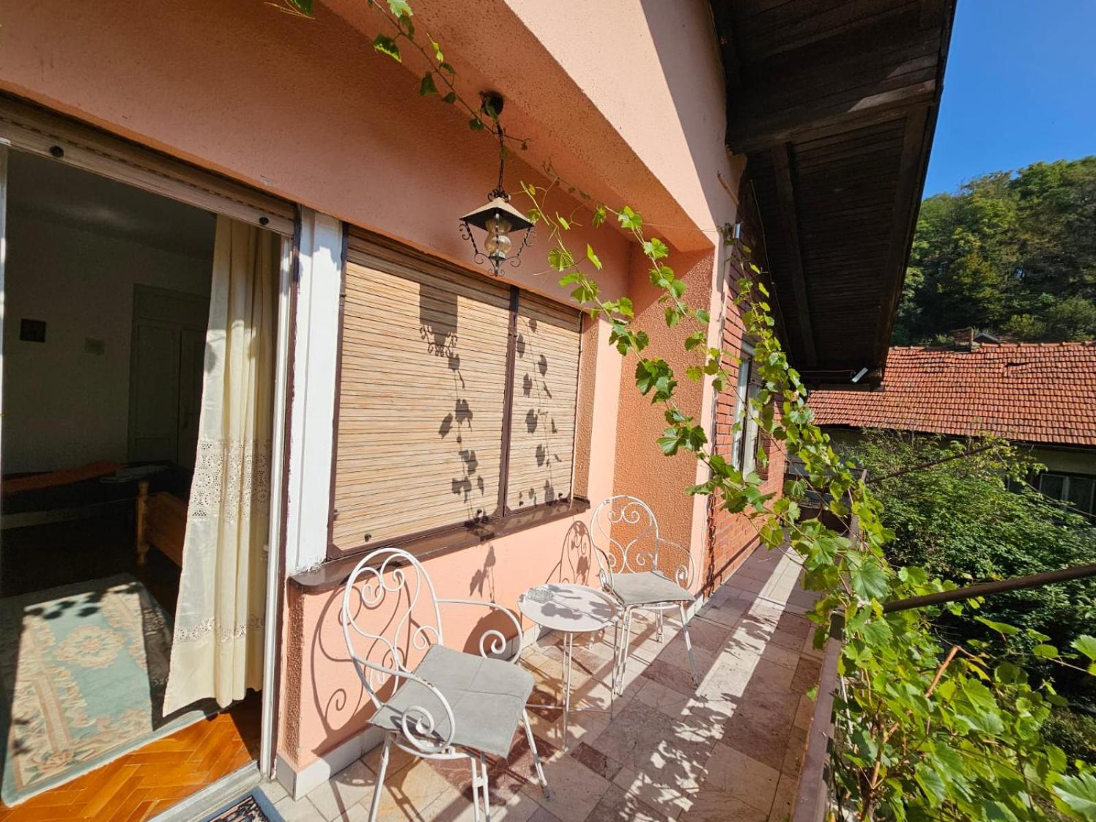 Prenociste Chardak Hotel Tuzla Buitenkant foto